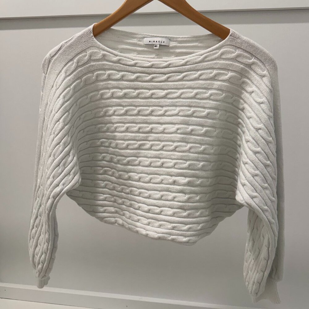 Cropped sweater, cream, cable knit, super soft, M/L